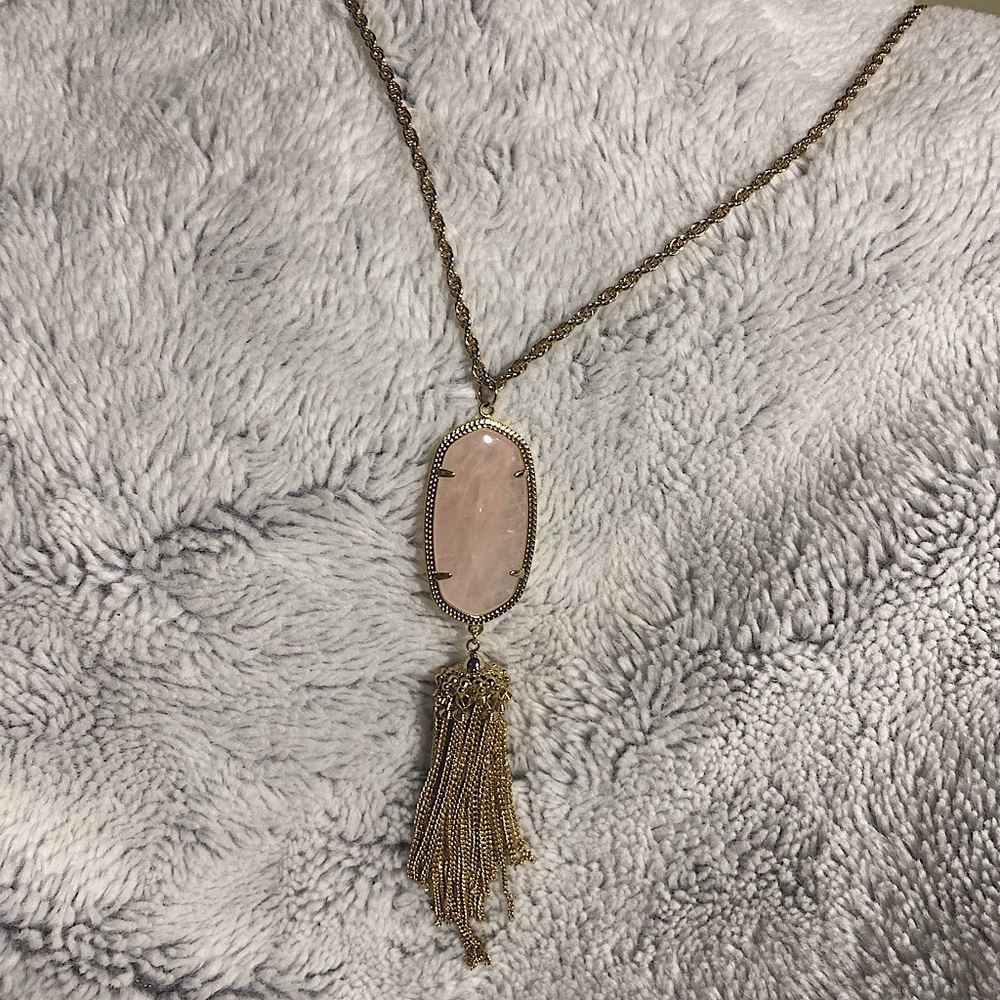 KENDRA SCOTT Rayne Gold Long Pendant Necklace in Rose Quartz